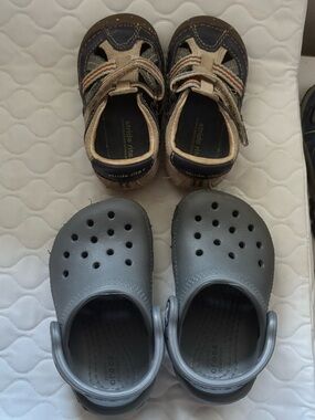 Bundle of boys toddler shoes (size 3.5 and 4) crocs and stride rite